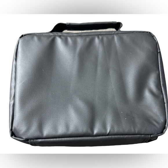 NIKE Youth/Adult Insulated Lunch Box Tote Bag Black & Silver - Picture 2 of 6